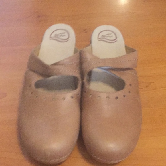 Dansko Susana Veg Women’s Shoes - Picture 2 of 4